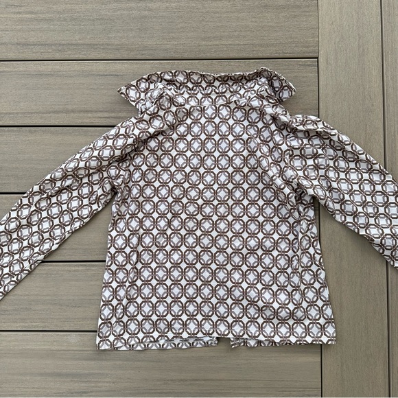 Long Sleeve Front-Clip Shirt - Picture 2 of 3